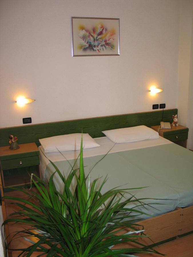 Hotel Levico Levico Terme Exterior photo